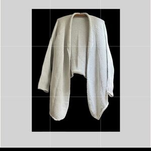 Like New - Cotton Sweater - handkerchief hem